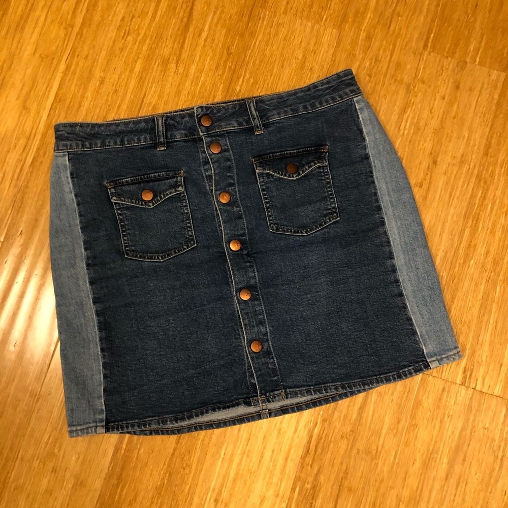 Madewell Jean Mini Skirt US size 33. Waist 36